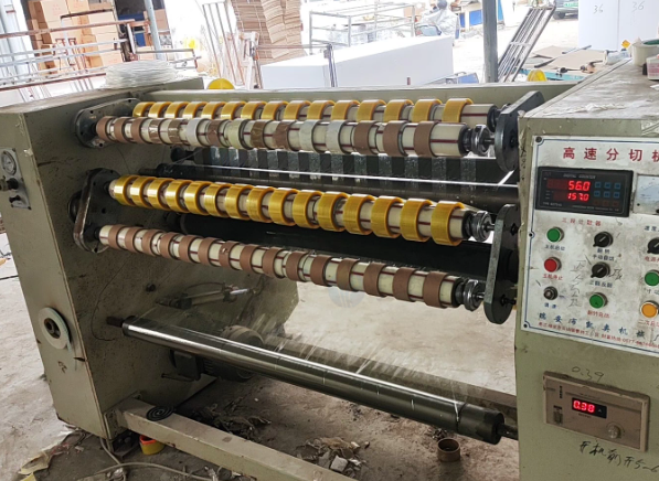 宿迁地区工厂处理3000水墨纸板印刷机1台、胶带高速分切机1台