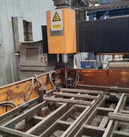 西宁地区工厂处理华锐精工PZ-2016钢结构数控钻床