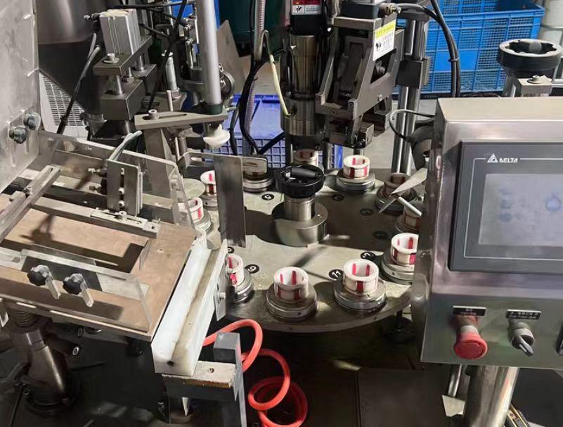 洛阳地区处理全自动灌装机带冷水机、永磁变频空压机、储气罐等