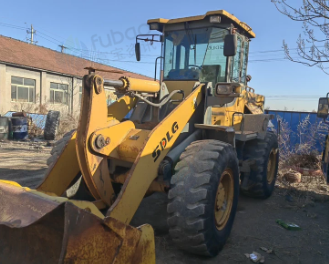 潍坊地区个人处理11年临工30装载机 13年临工装载机