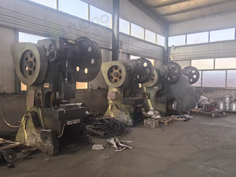 邢台地区处理旧冲床，封焊机