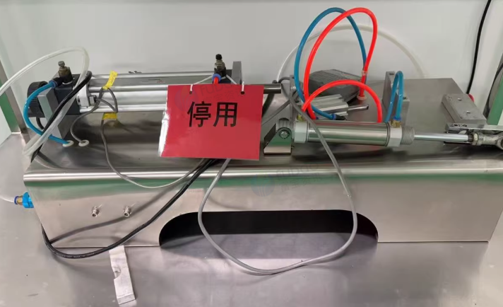 镇江地区工厂处理敷料贴自动包装机1台、卧式罐装机1台