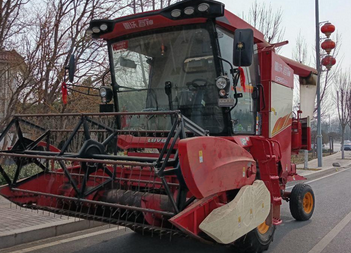 新乡地区处理雷沃小纵80pR收割机