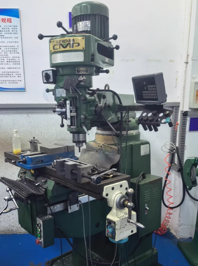 苏州地区工厂处理铣床2台