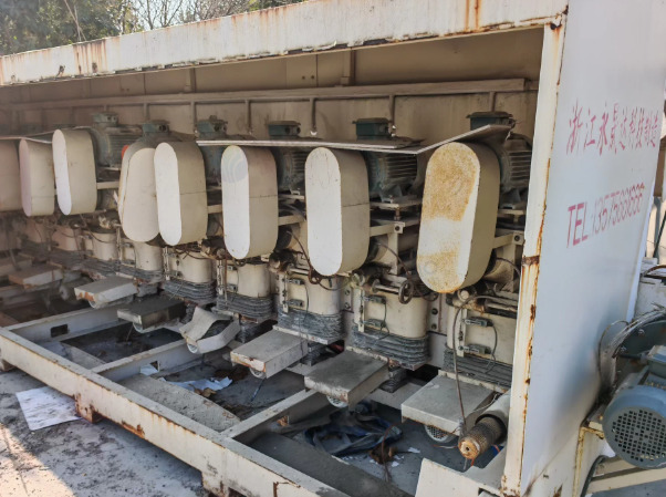 南通地区工厂处理9位全自动线条抛光机