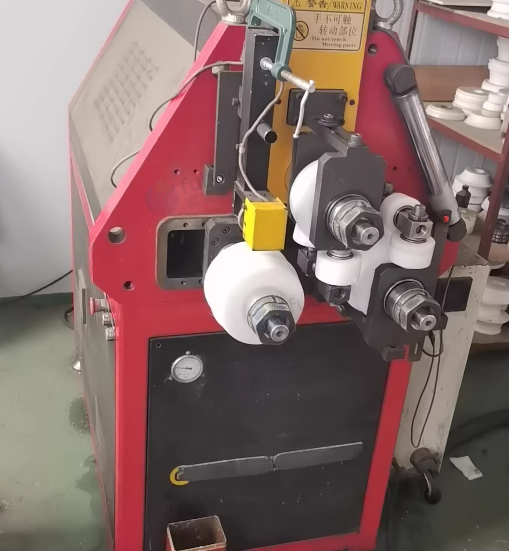 常州地区工厂处理12T三维滚弯机