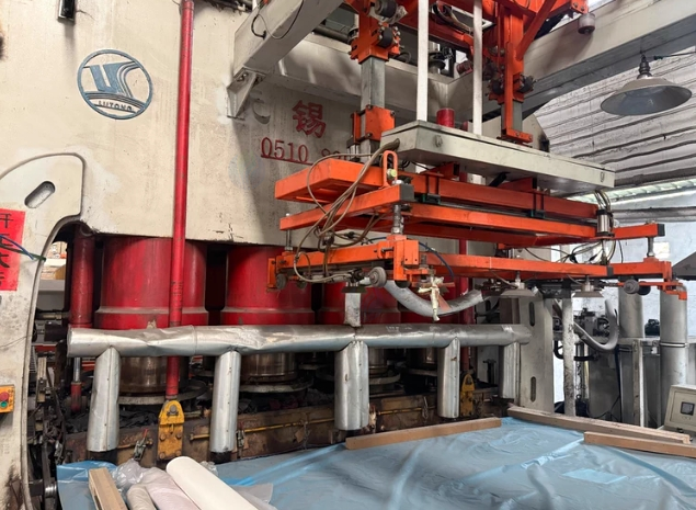 佛山地区处理无锡陆通YX2800T双贴面热压机