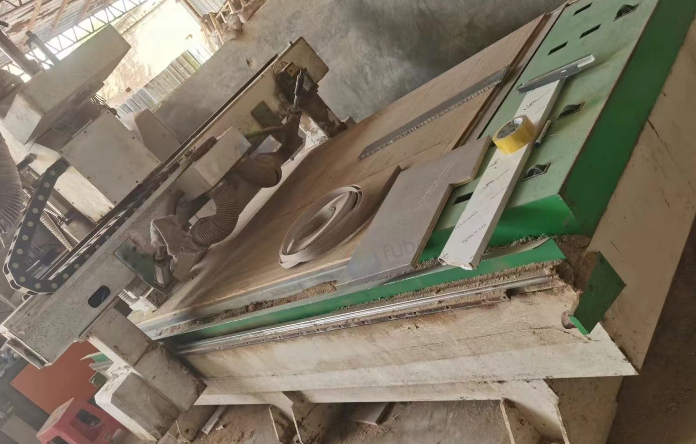 茂名地区闲置处理三工序开料机、森百森自动直线封边机