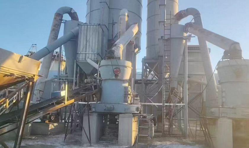 呼和浩特地区处理雷蒙磨、提升机、400吨料罐等矿磨粉设备