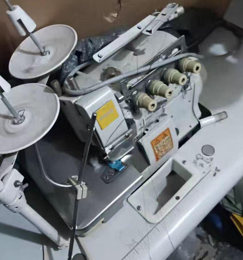 湖州地区服装加工厂处理杰克A4平车、杰克冚车、拷边车、货架等