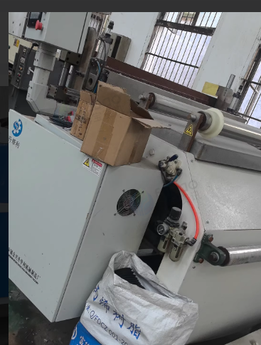 苏州地区工厂处理110地板挤出生产线