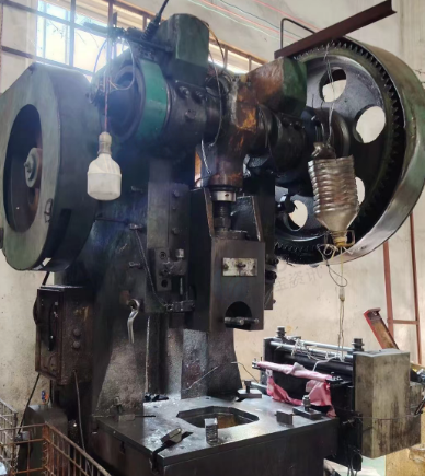 江门地区处理60吨冲床