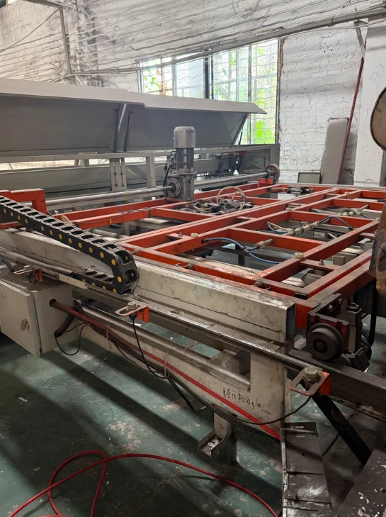 佛山地区处理无锡陆通YX2800T双贴面热压机