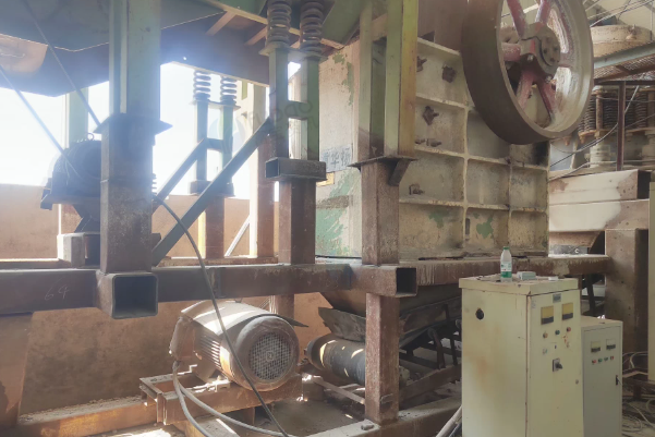 苏州地区工厂处理矿山设备一批