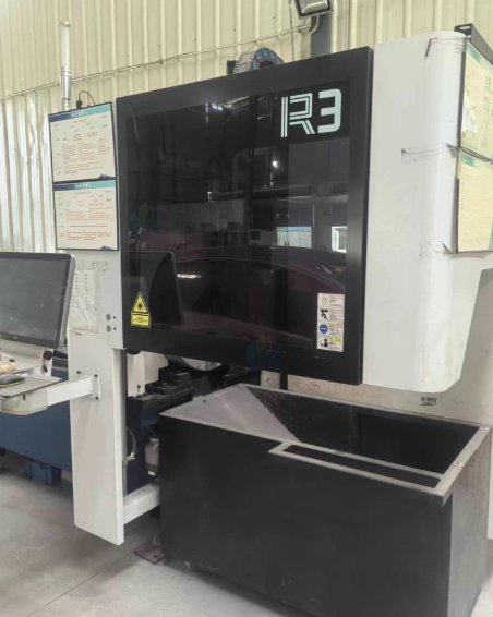 佛山地区处理出宏山3000激光切管机