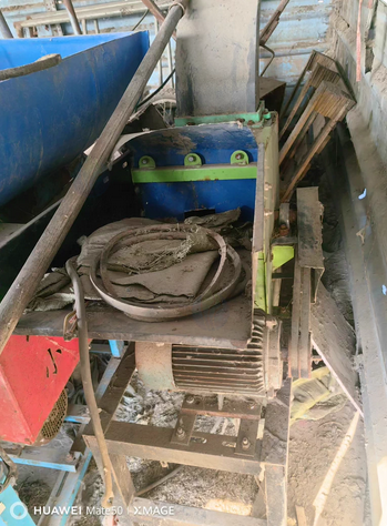 石家庄地区处理羊槽子3米到6米，扎草机，磨面粉碎机，蛟龙机