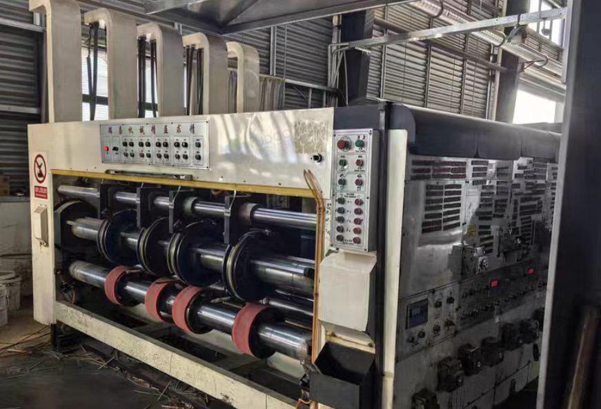 宣城地区印刷厂处理三色四联模切开槽机