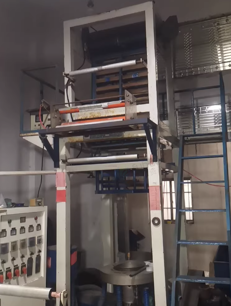 温州地区处理700型吹膜机两台