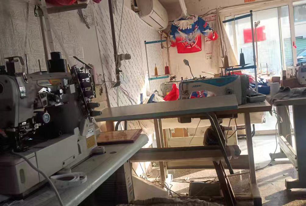 湖州地区服装加工厂处理杰克A4平车、杰克冚车、拷边车、货架等