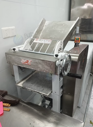 南京地区包子店处理蒸笼、保温锅、醒面机、和面机等