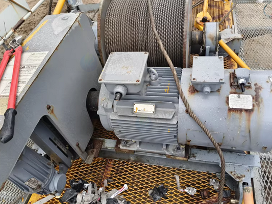 荆州地区处理3KW离心风机、5610塔吊