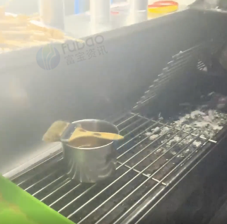 上饶地区处理烧烤车、展示柜带灯