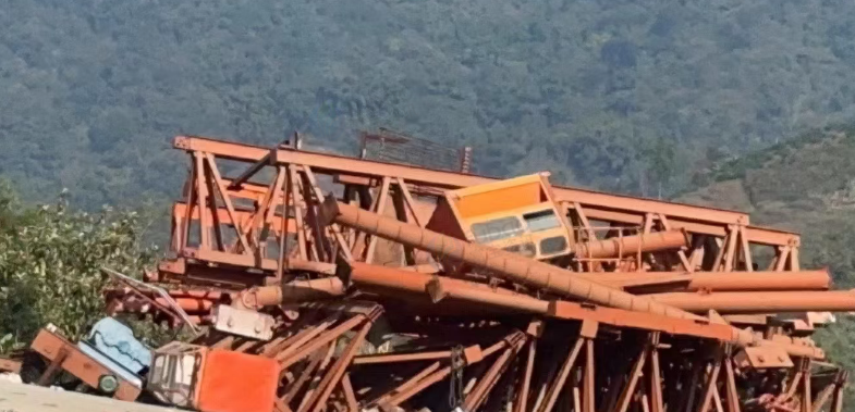 红河地区处理路港牌龙门吊
