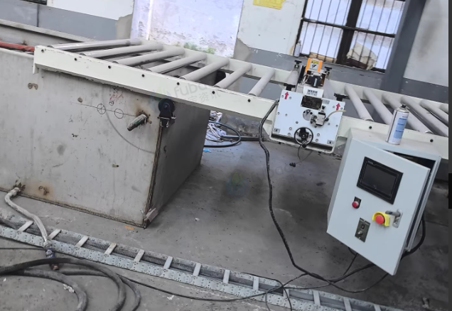 苏州地区工厂处理110地板挤出生产线