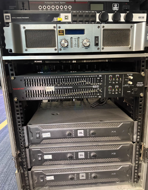 上海地区处理酒吧音响设备一批
