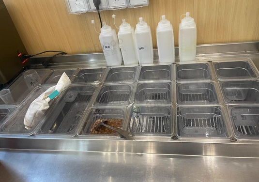 厦门地区处理商用奶茶店制冰机、冰桶、冷藏柜一套