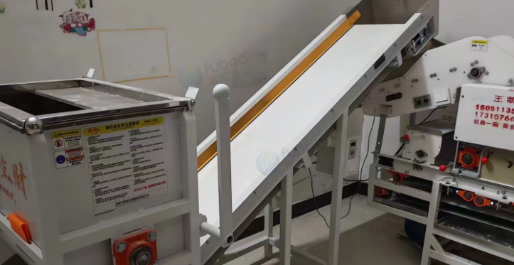 平顶山地区处理上料机、5.5千瓦电机、压面机等