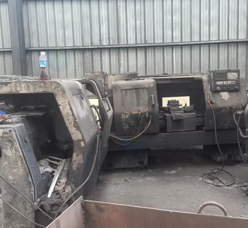 沧州地区处理8公斤机器人、100吨冲床、上料机、150数控车床、不锈钢输送链板整套