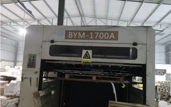 石家庄地区处理1700半自动模切机