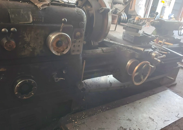 无锡地区工厂处理重型61160/8米车床1台、沈阳6163*3m普车1台、大连6163*1.5m普车1台