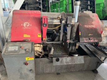 德州地区工厂处理晨龙GZ4240带锯床