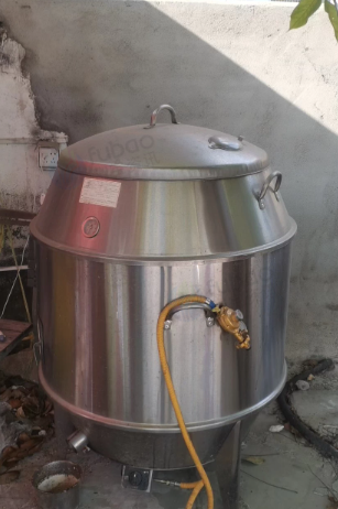 三亚地区处理厨房设备一批