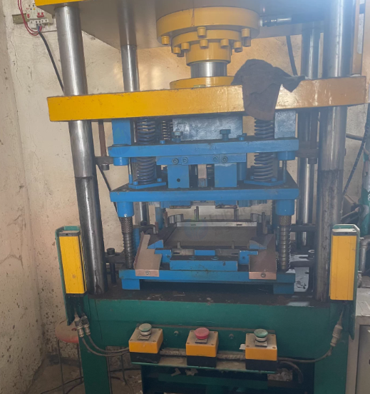 徐州地区工厂处理30T铝扣板冲压机