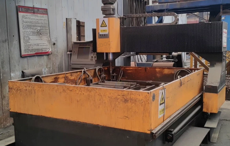 西宁地区工厂处理华锐精工PZ-2016钢结构数控钻床