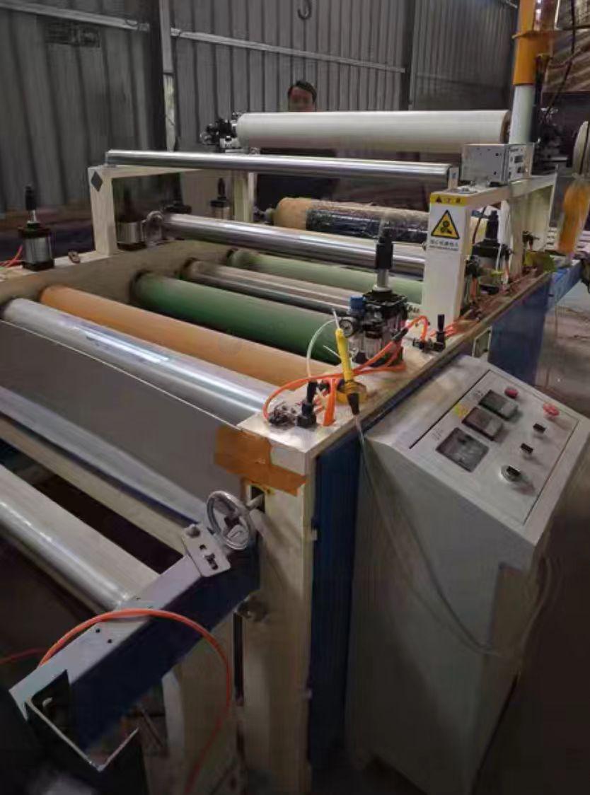 商丘地区闲置处理多功能木饰面板胶膜贴面机、上料机