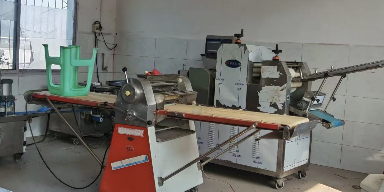 重庆地区处理酥饼机、破酥机、自动翻盘机