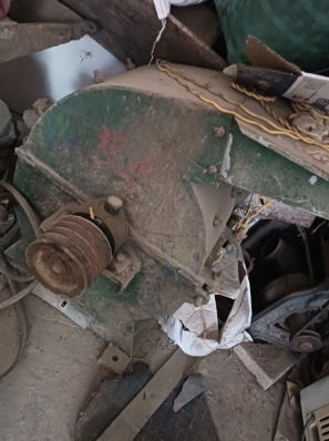 南宁地区个人处理2台粉碎机