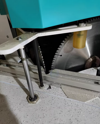 衡水地区工厂处理45度双头锯切角机