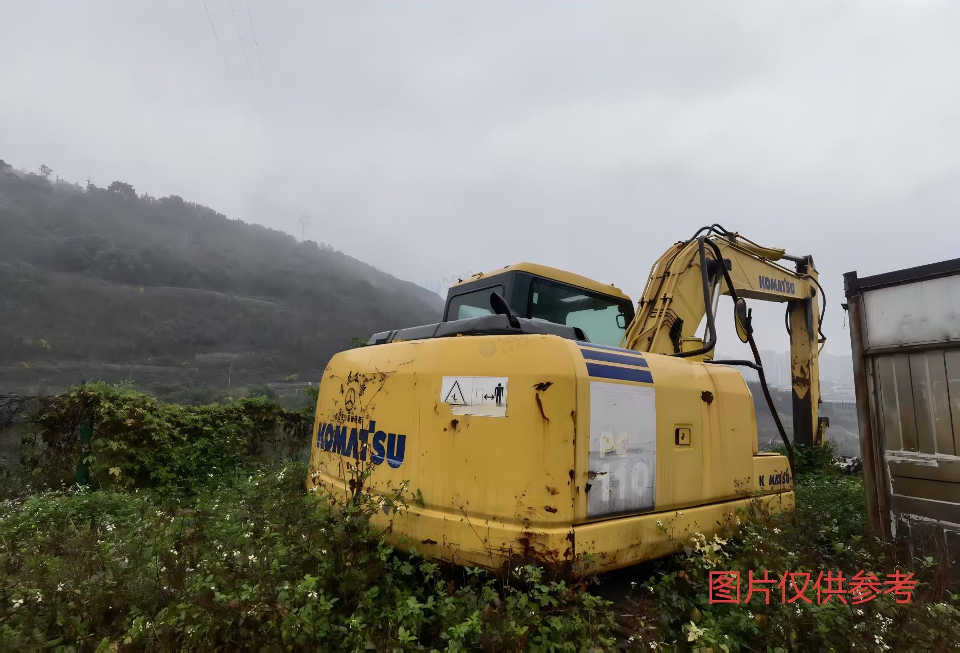 1月22日重庆綦江道路材料公司小松液压挖机PC110-7一台转让公告