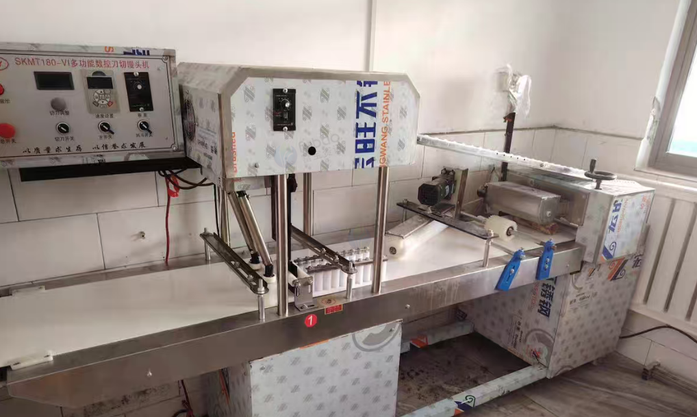 临汾地区处理多功能数控刀切馒头机、和面机、圆馒头搓圆机、醒发箱、商用不锈钢蒸饭柜、皓泽机械出品商用蒸箱、双门豪华工程款蒸饭柜