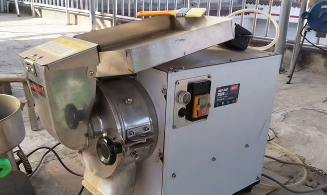 运城地区个人闲置处理奥力中药打粉机