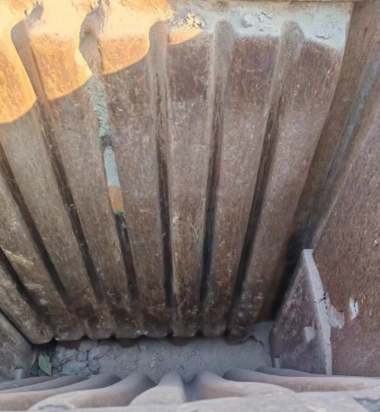 茂名地区处理69框架鄂破、振动给料机