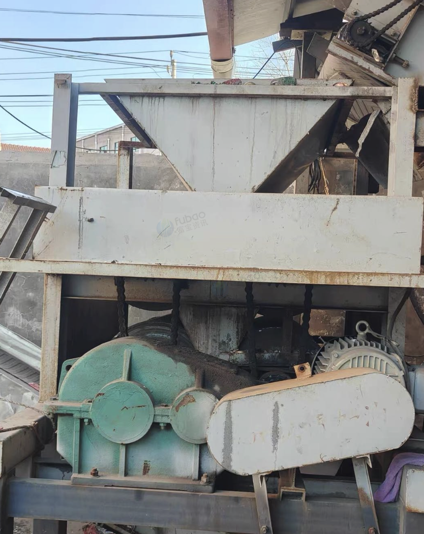 许昌地区处理2.6米拆包机、1200型号易拉罐压扁机、5米磁选输送机