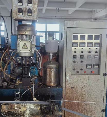 重庆地区公司处理包覆式密封条生产线