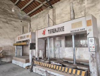 临沂地区处理封边机 精密锯 压机等全套木门设备