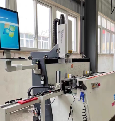 重庆地区公司处理万科数控全套门窗生产设备